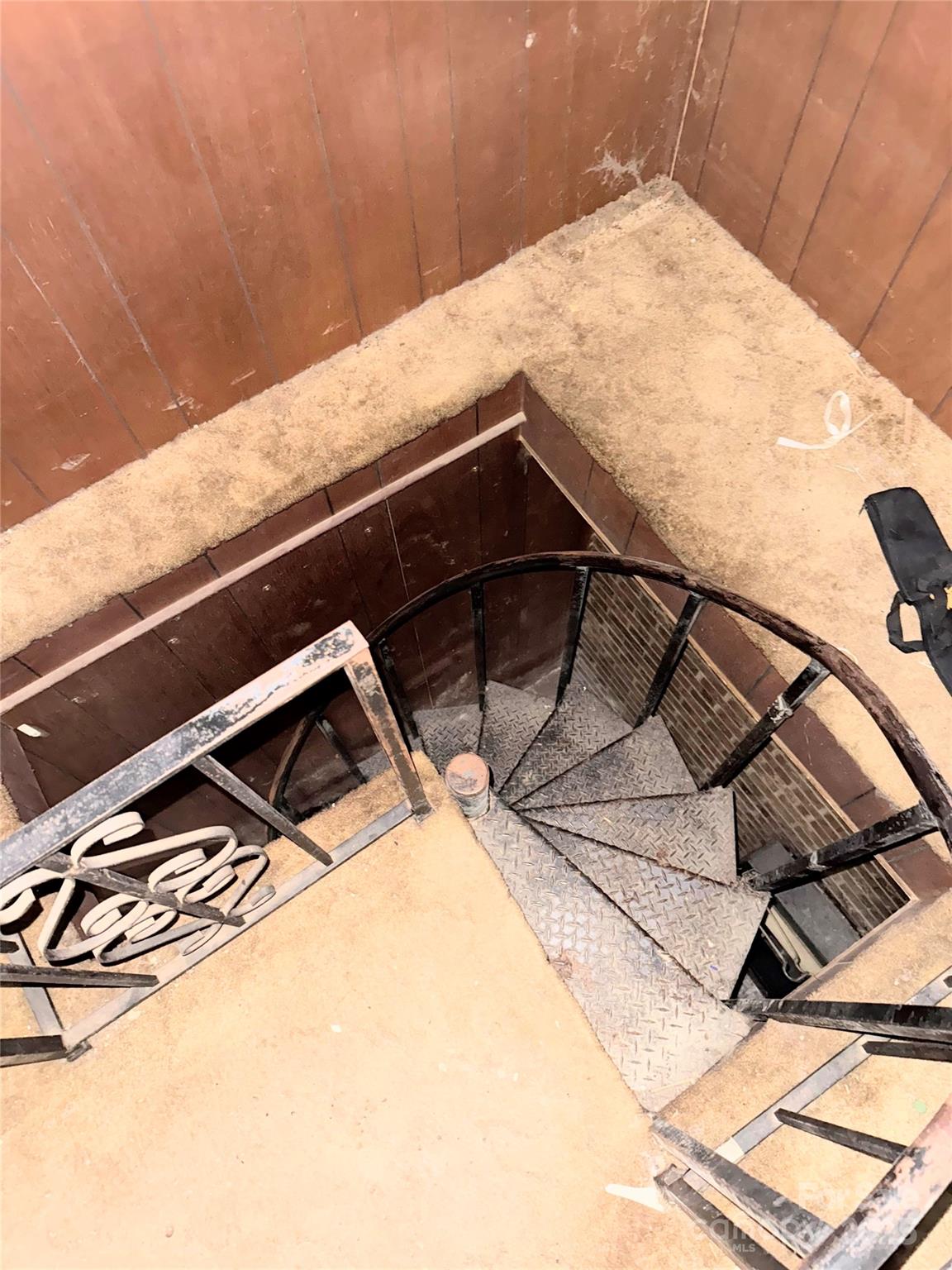 Dream Mountain - Residential