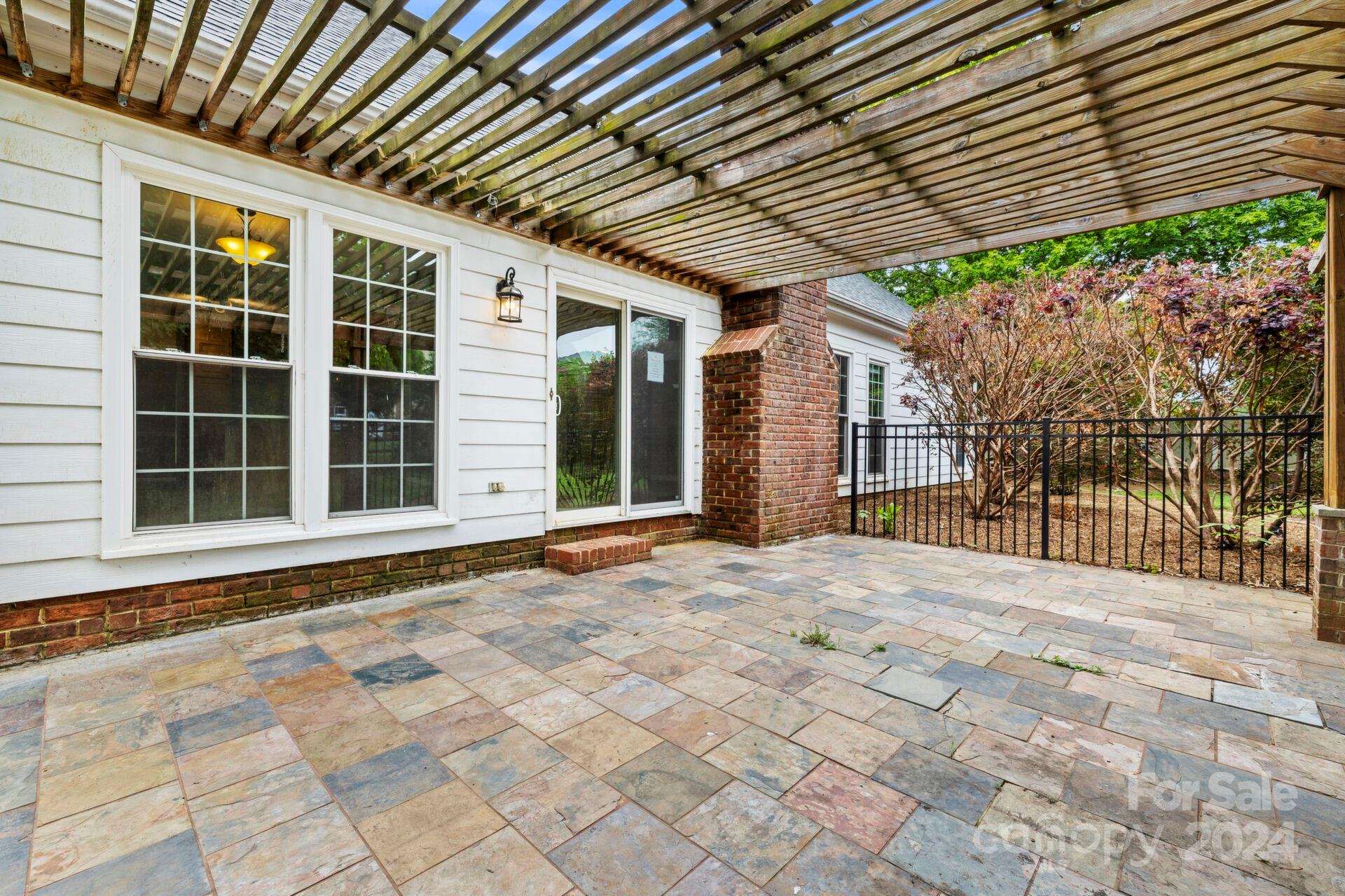 Franklin Grove - Residential