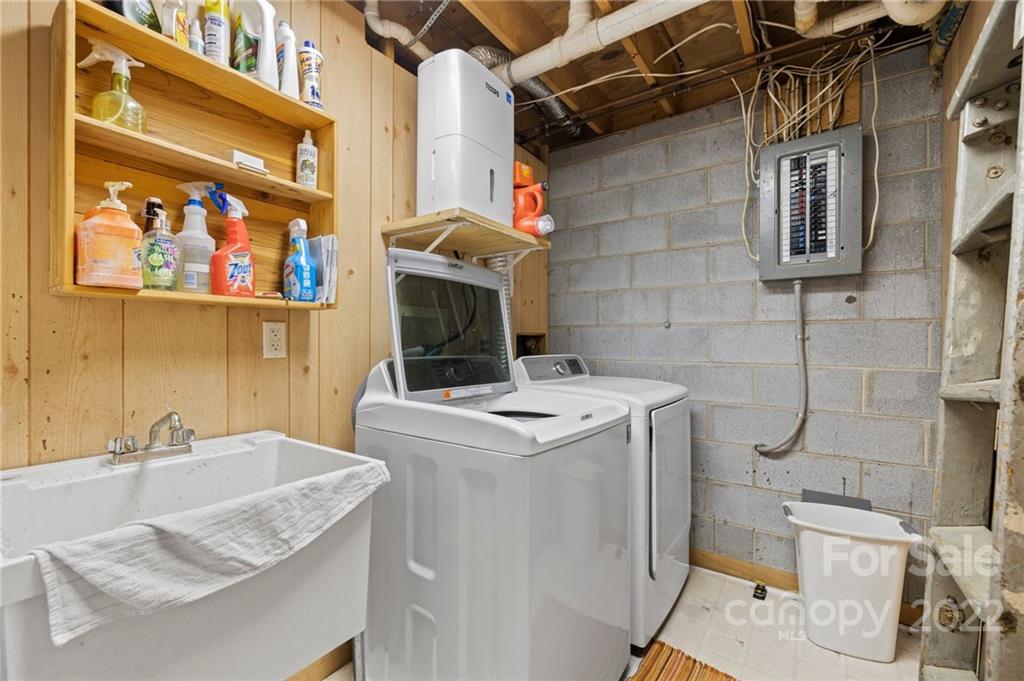 Wolf Laurel - Residential