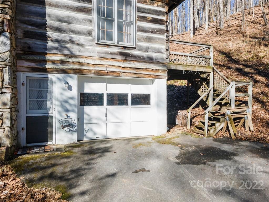 Wolf Laurel - Residential