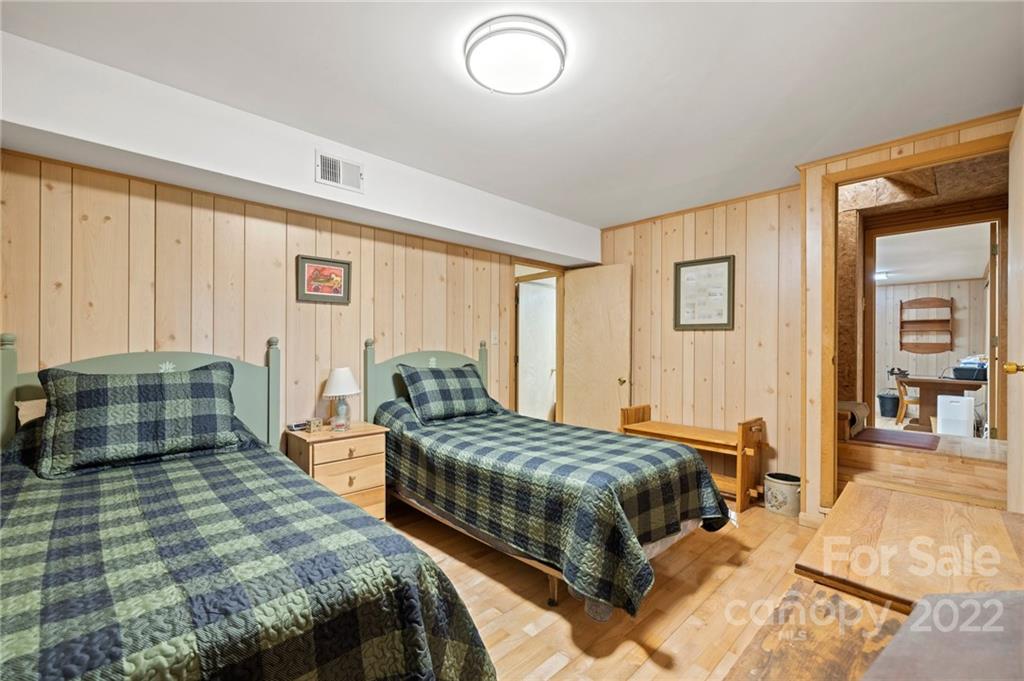 Wolf Laurel - Residential