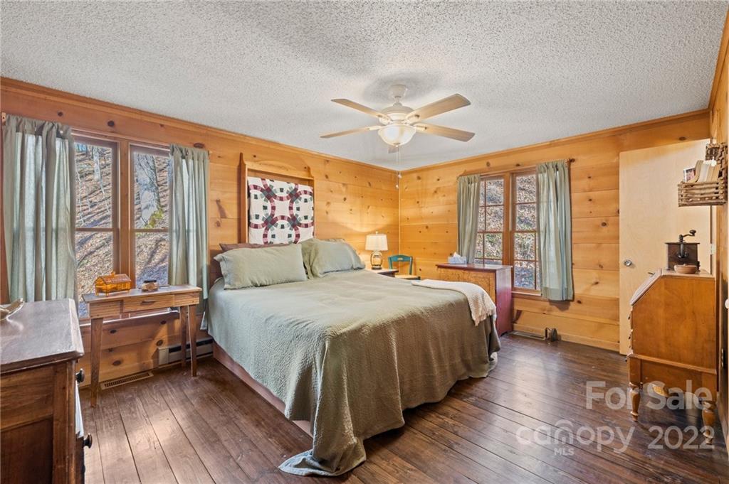 Wolf Laurel - Residential