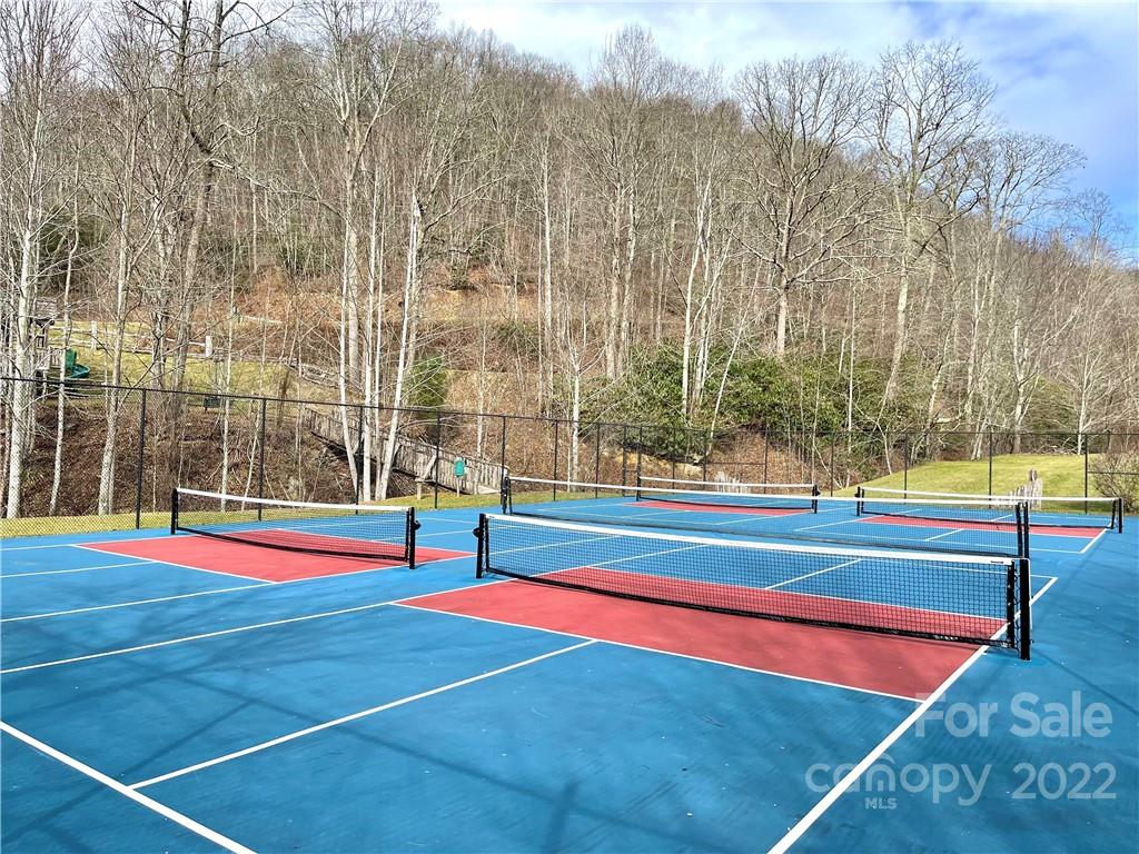 Wolf Laurel - Residential