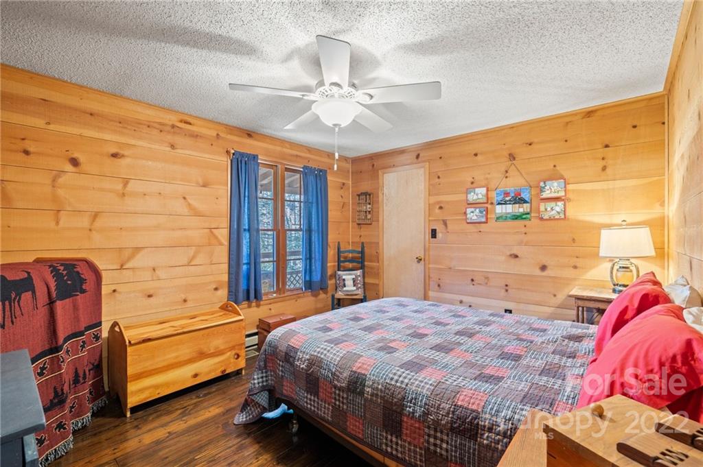 Wolf Laurel - Residential