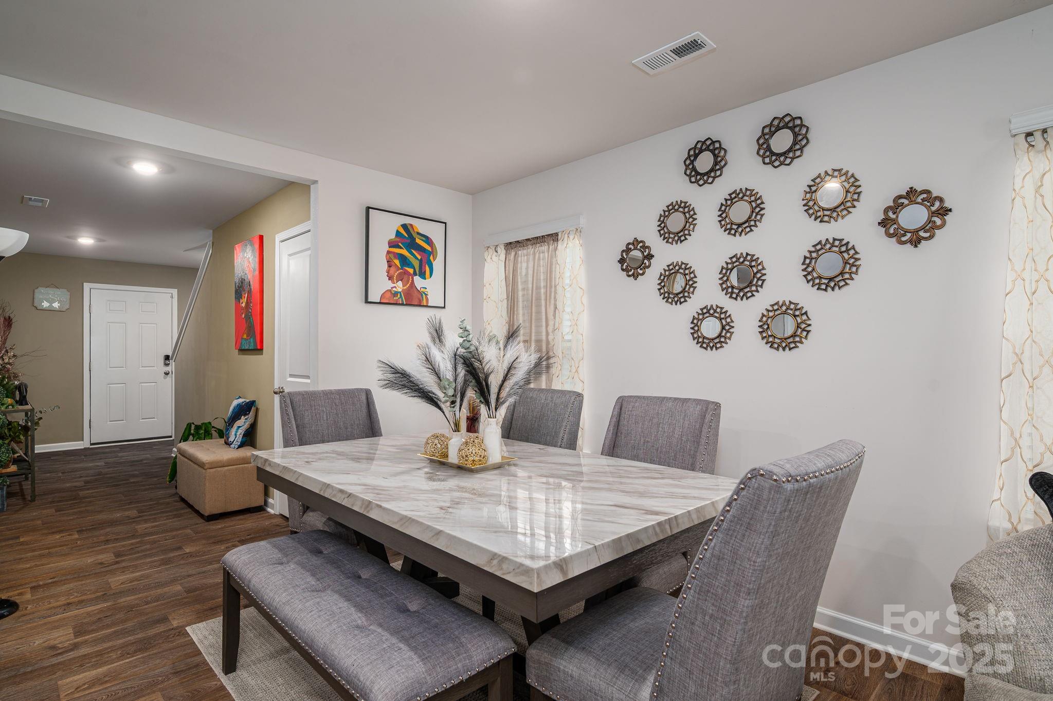 1605 Blue Velvet Lane 148