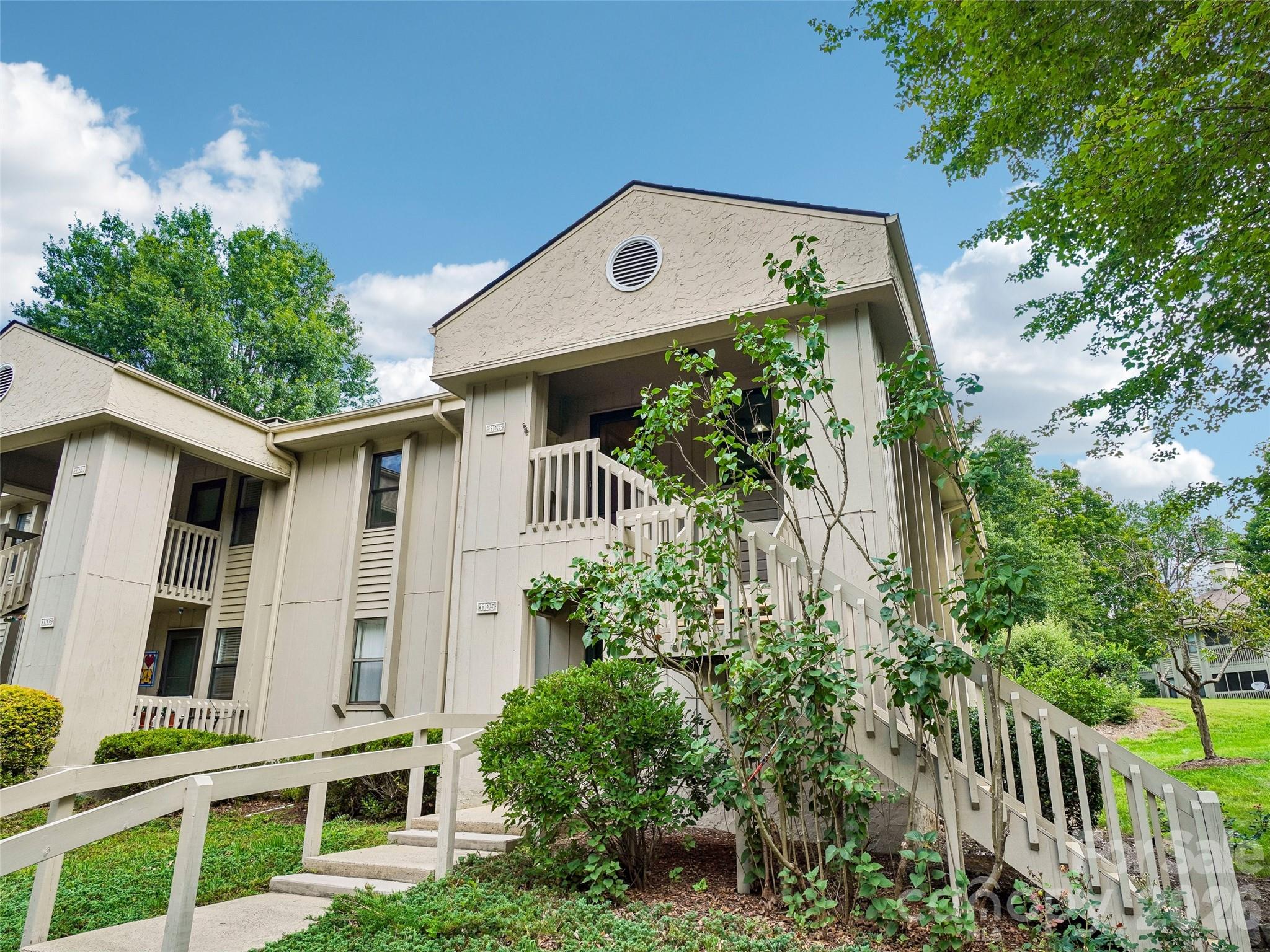 1106 Abbey Circle