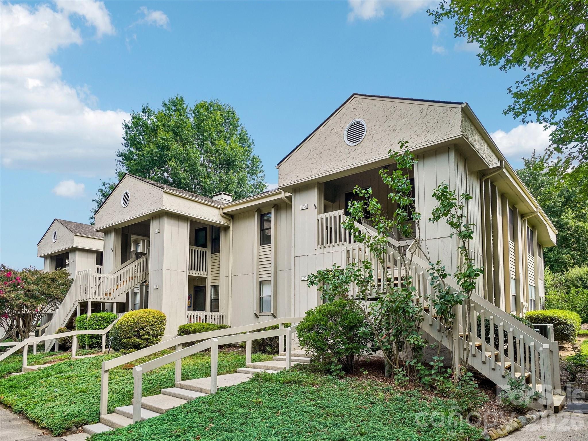 1106 Abbey Circle