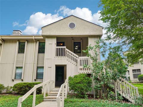 Photo of 1106 Abbey Circle, Asheville, NC 28805 (MLS # 4413103)