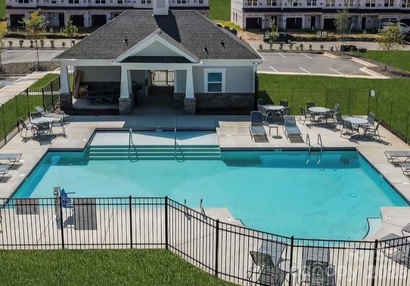 The townes at Sherrills Ford - Residential