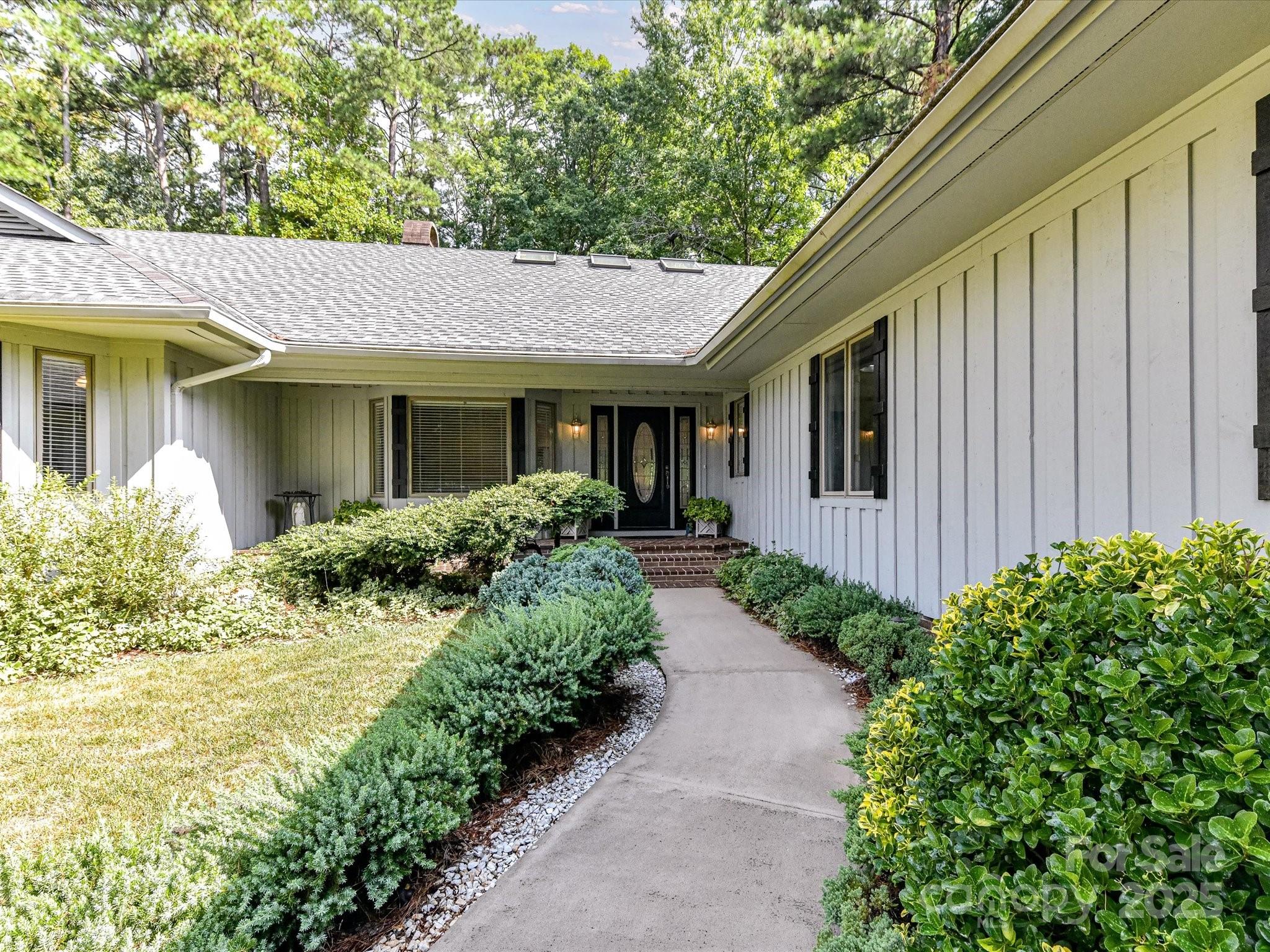 7963 Prestwick Lane