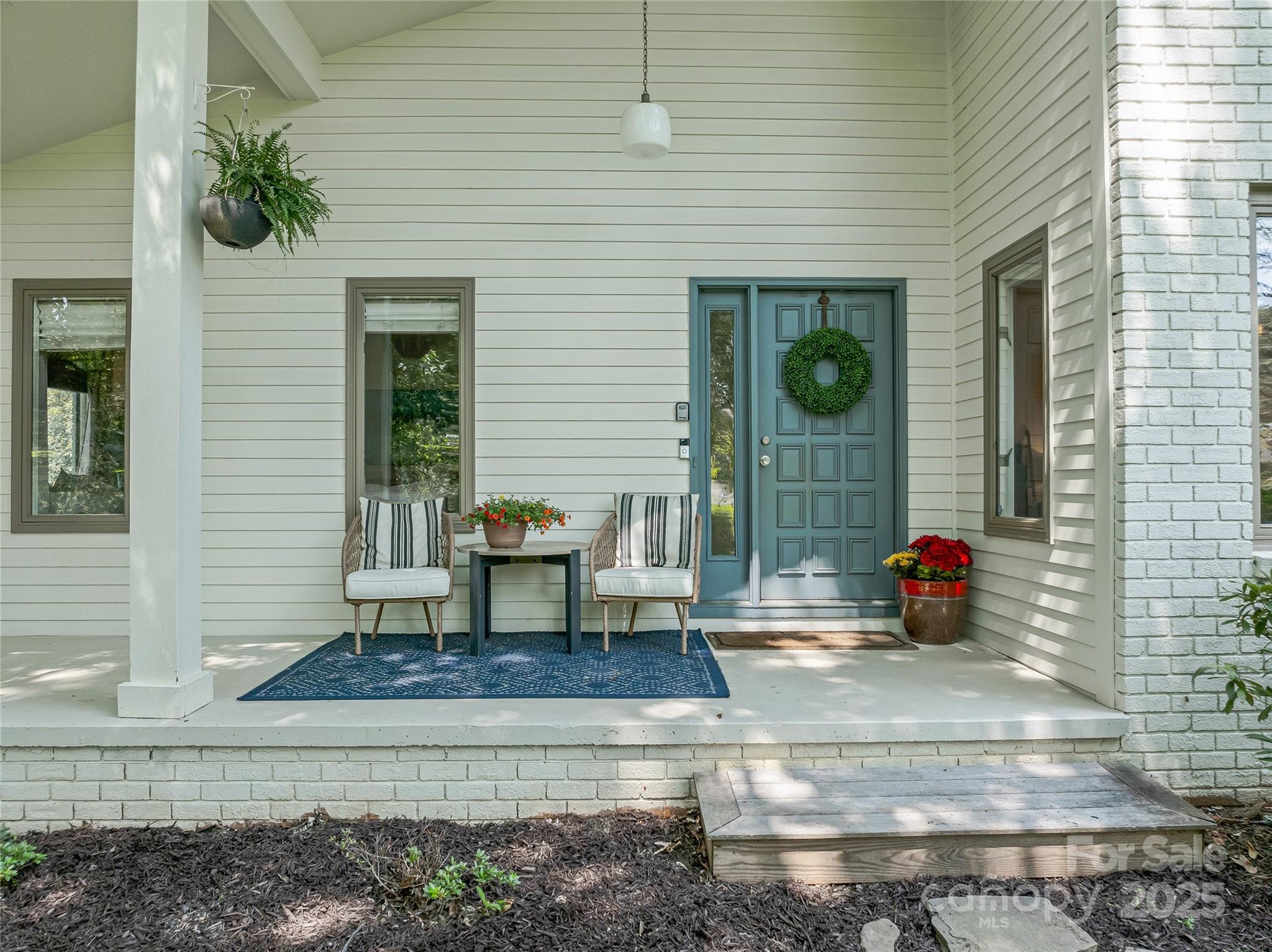 5 Lowry Lane