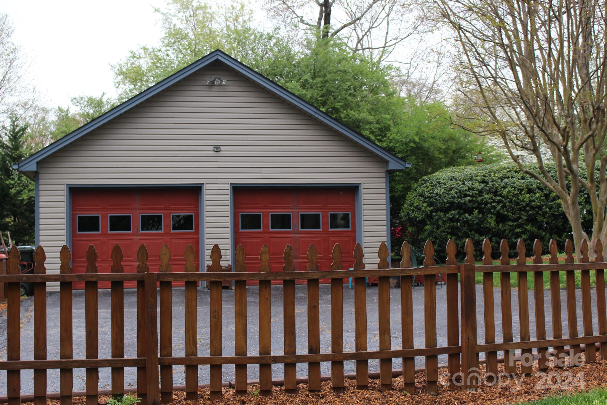 Huntington Forest - Residential