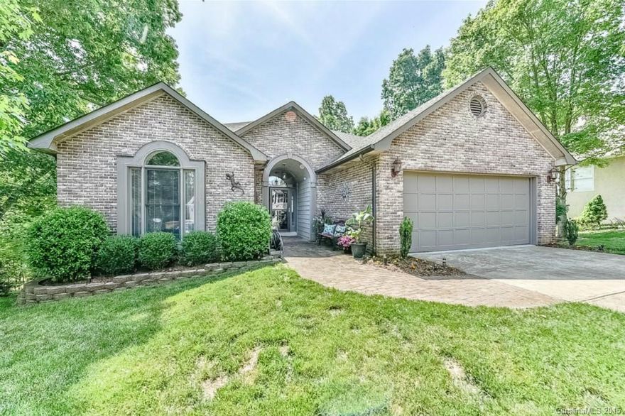 Wow!  Beautiful flowing RANCH home with entertaining delight on lower level – Rec Room, Kitchen, Bedroom & Bath. Fabulous in ground Pool & Patio! Sunlit Kitchen with granite & Breakfast Area. Spacious Master Suite with garden tub & skylight. HUGE Basement workshop heated & cooled & storage utility room.  Good floored attic space.  Fenced Yard with beautiful, mature landscaping.  Nestled on a quiet cul-de-sac in amenity rich Tega Cay.  Enjoy lakeside lifestyle of boating, beach, parks and more!