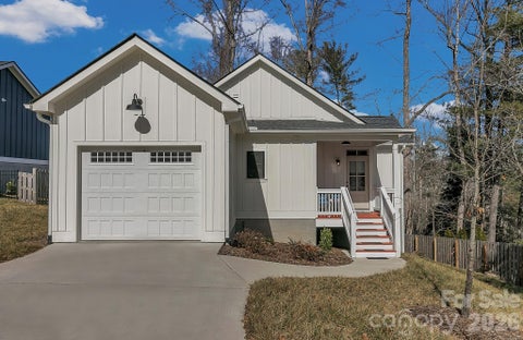 Photo of 40 Rangeley Drive, Asheville, NC 28803 (MLS # 4393684)