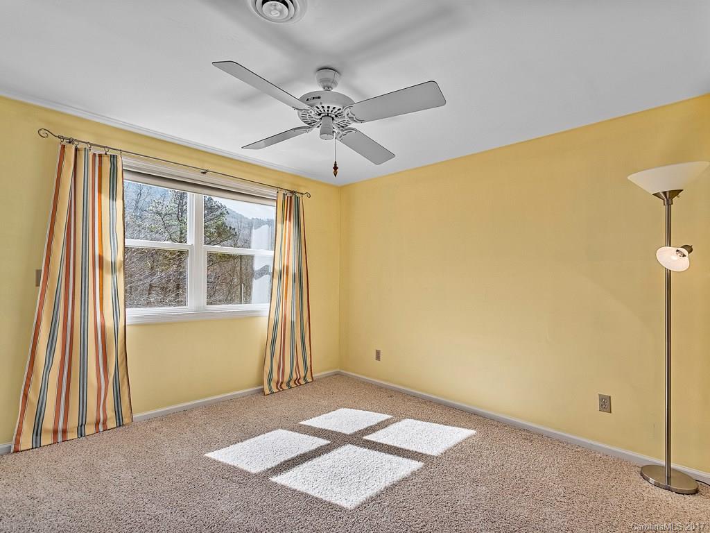 Christmount - Residential