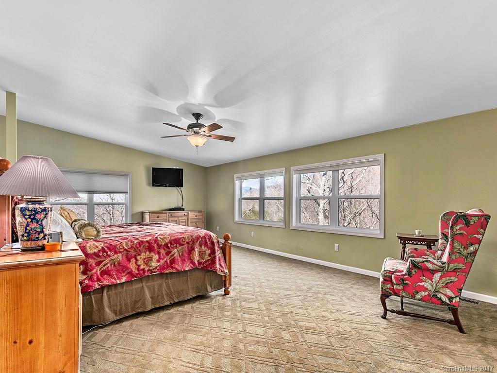 Christmount - Residential