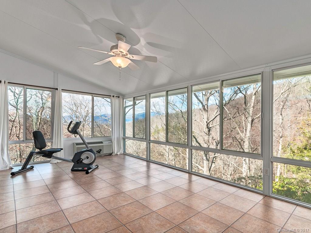 Christmount - Residential