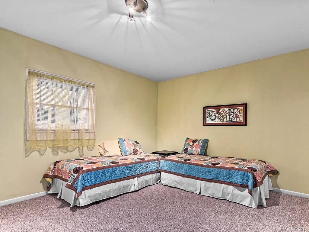 Christmount - Residential