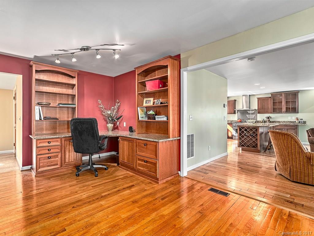 Christmount - Residential