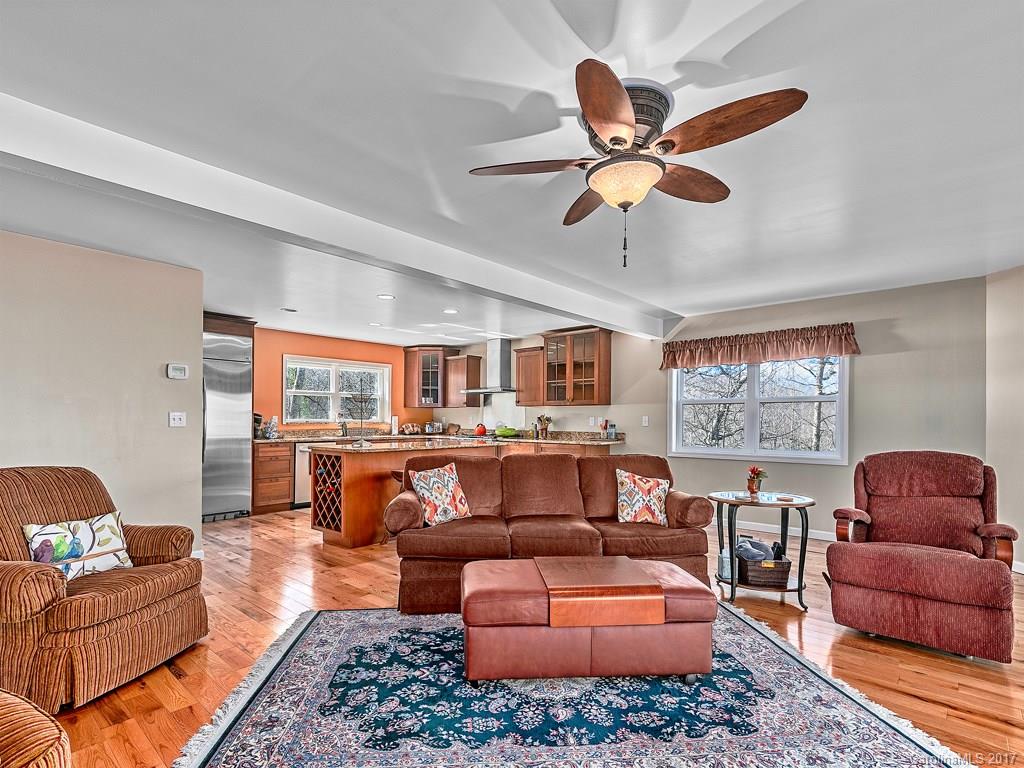 Christmount - Residential