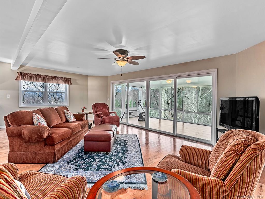 Christmount - Residential