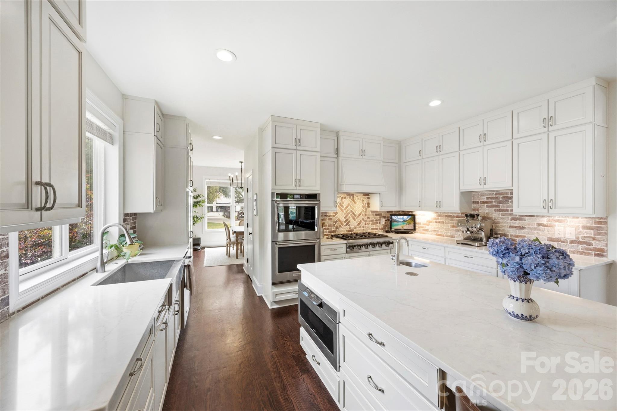5555 Riverfront Road