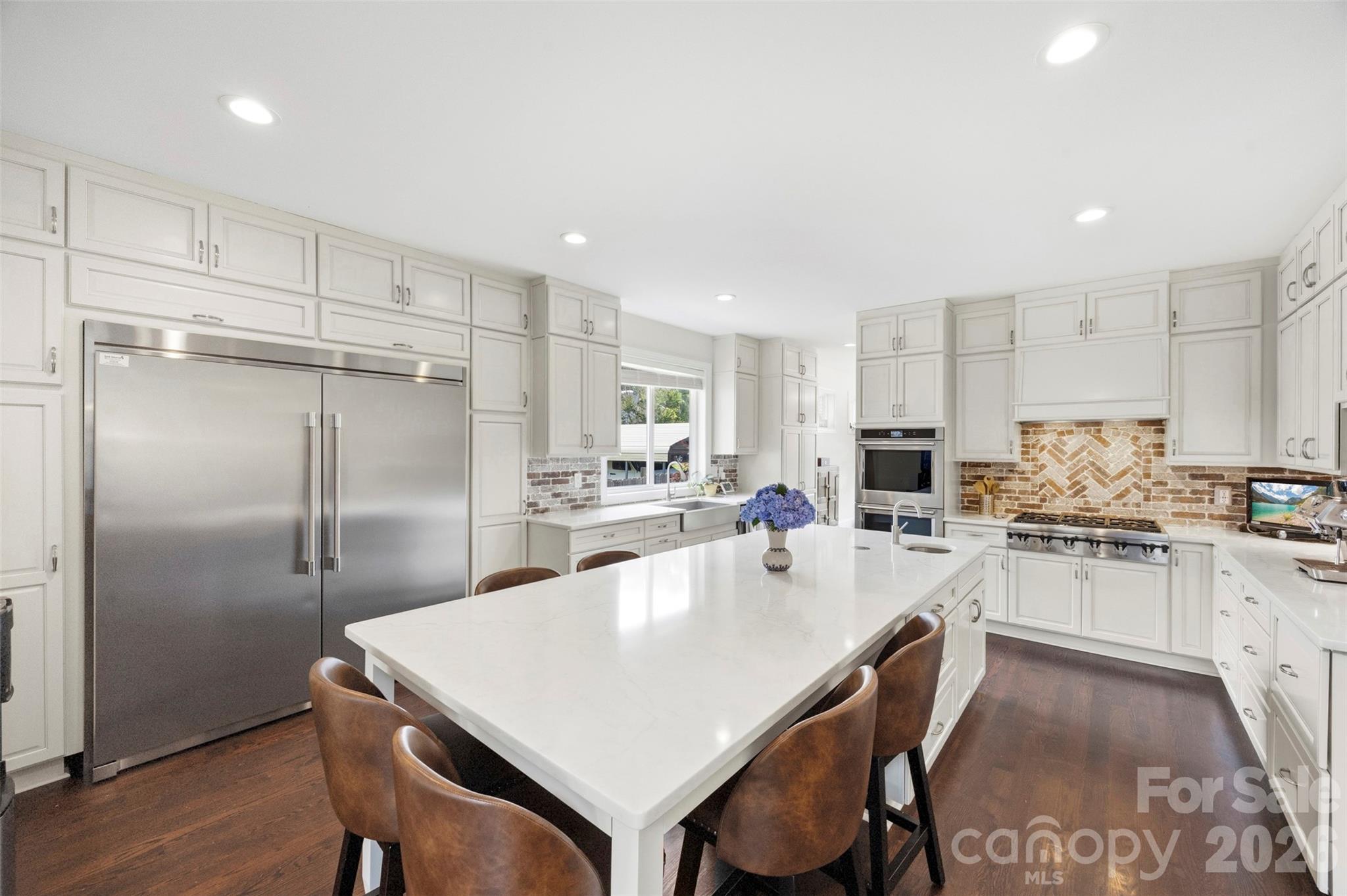 5555 Riverfront Road