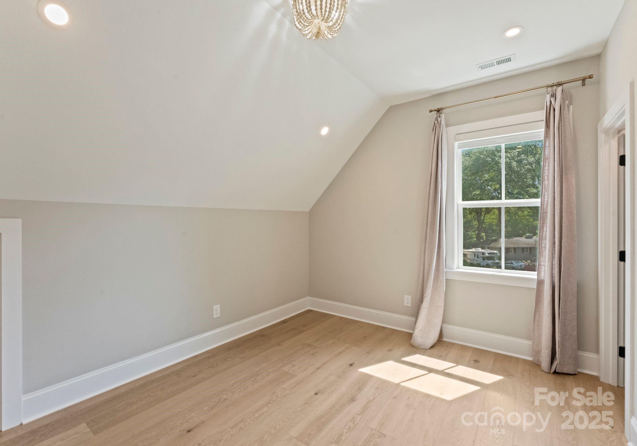 Broadmoor - Residential