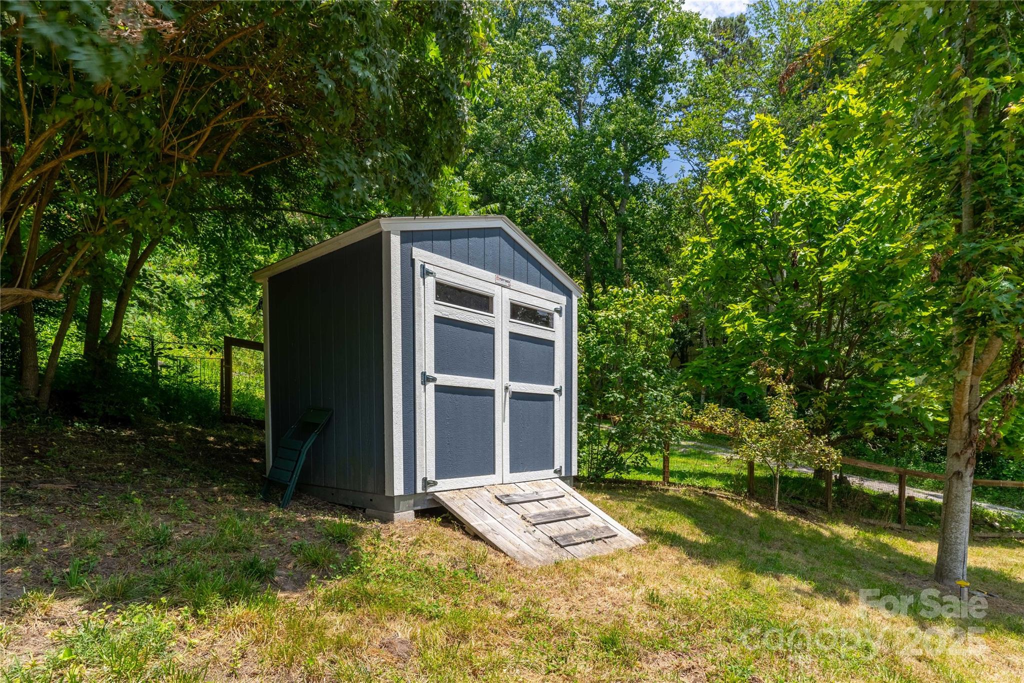 PINE BURR PARK - Residential