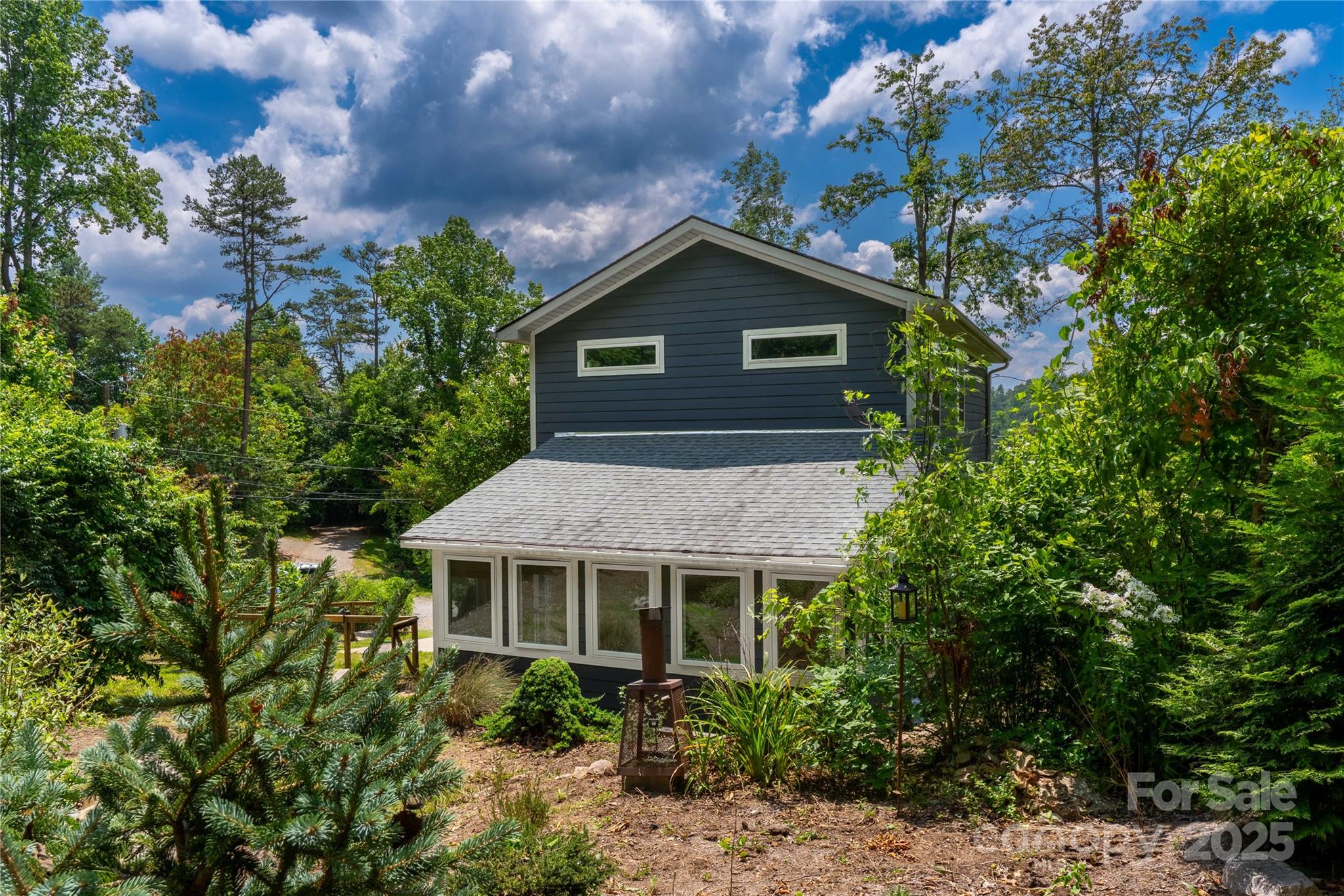 PINE BURR PARK - Residential