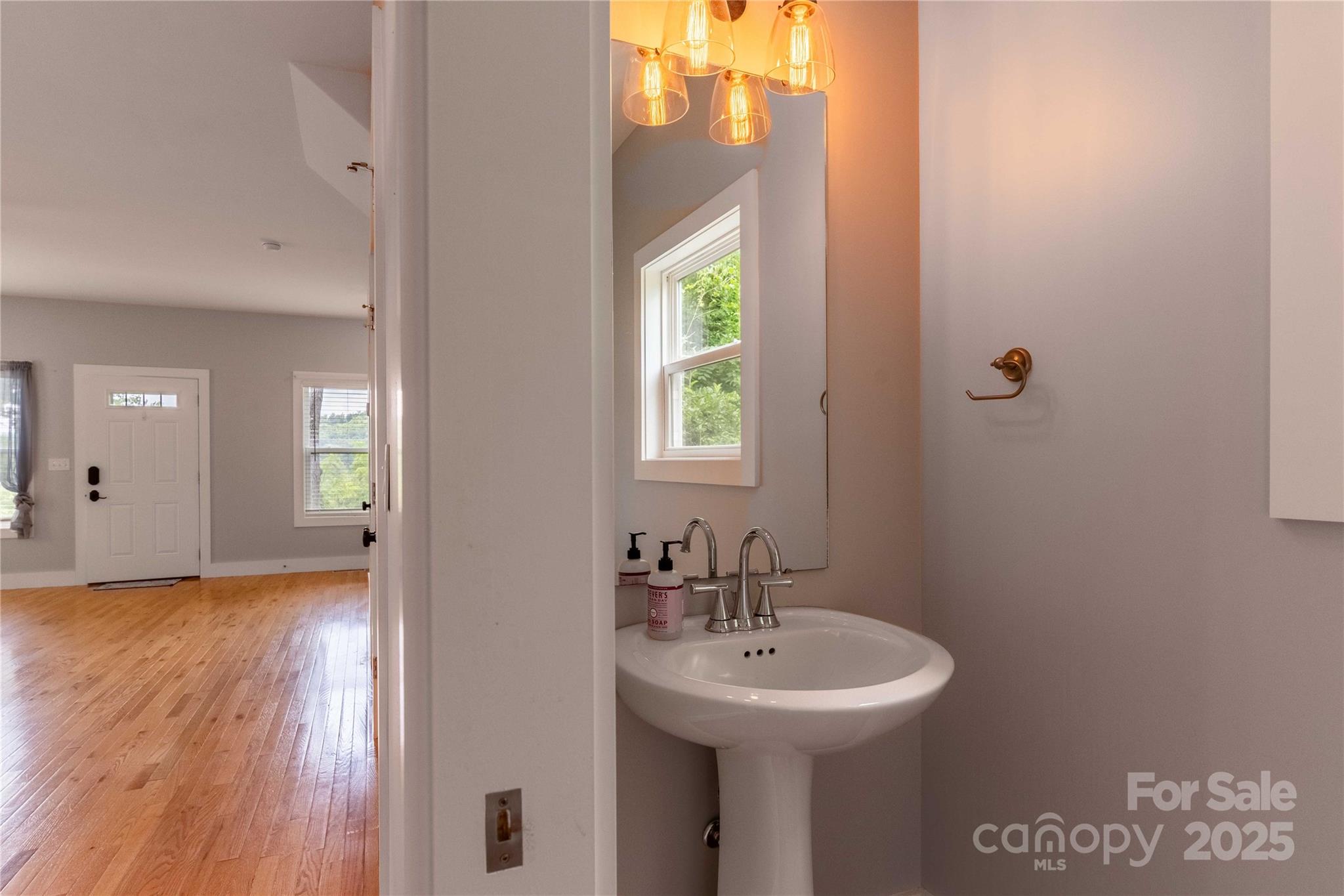 PINE BURR PARK - Residential