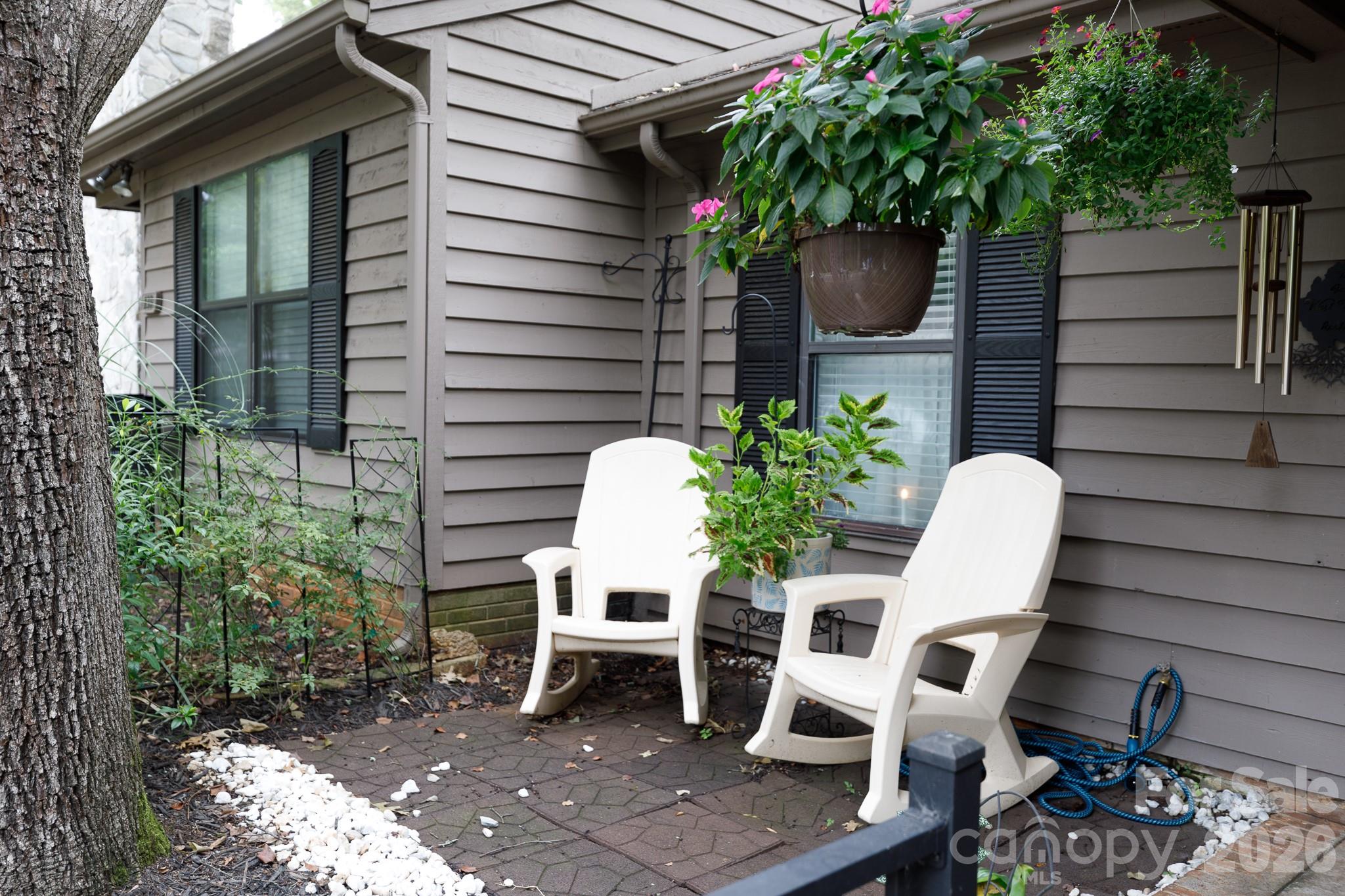 135 Cedar Hollow Street