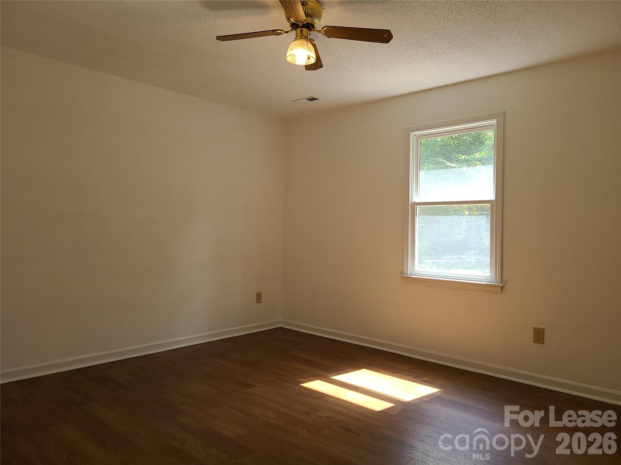 Unknown - Residential Lease