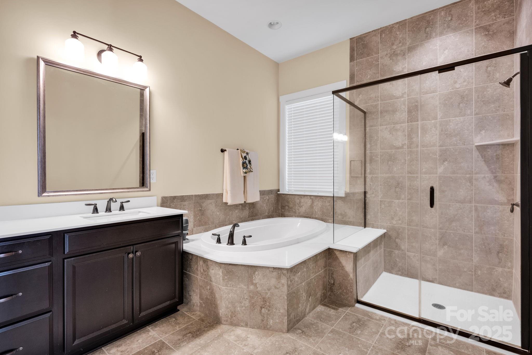 Paddlers Cove - Residential