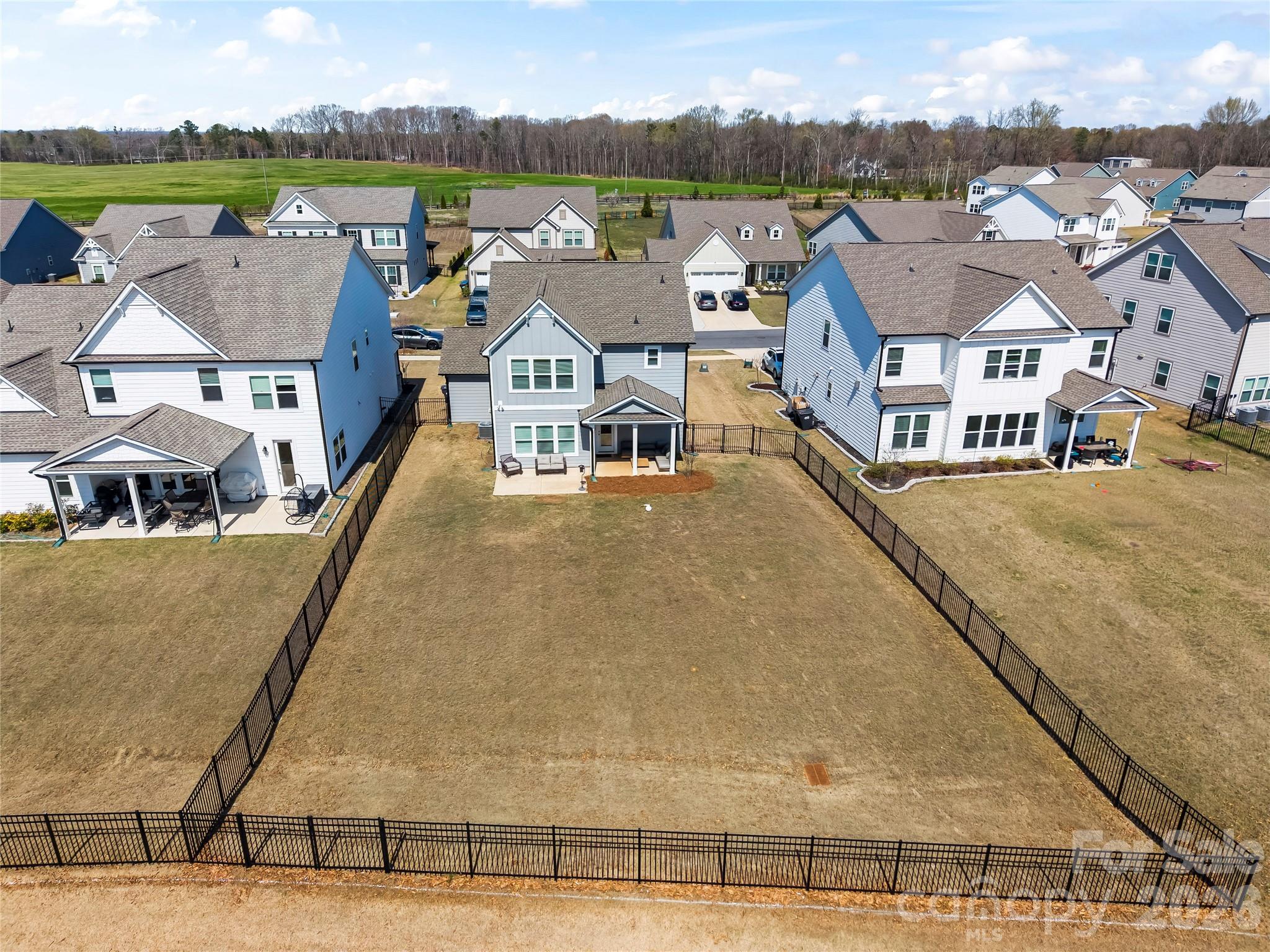 2027 Turnsberry Drive