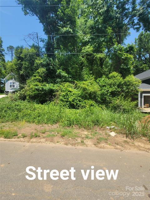 2640 Elmin Street Charlotte NC 28208