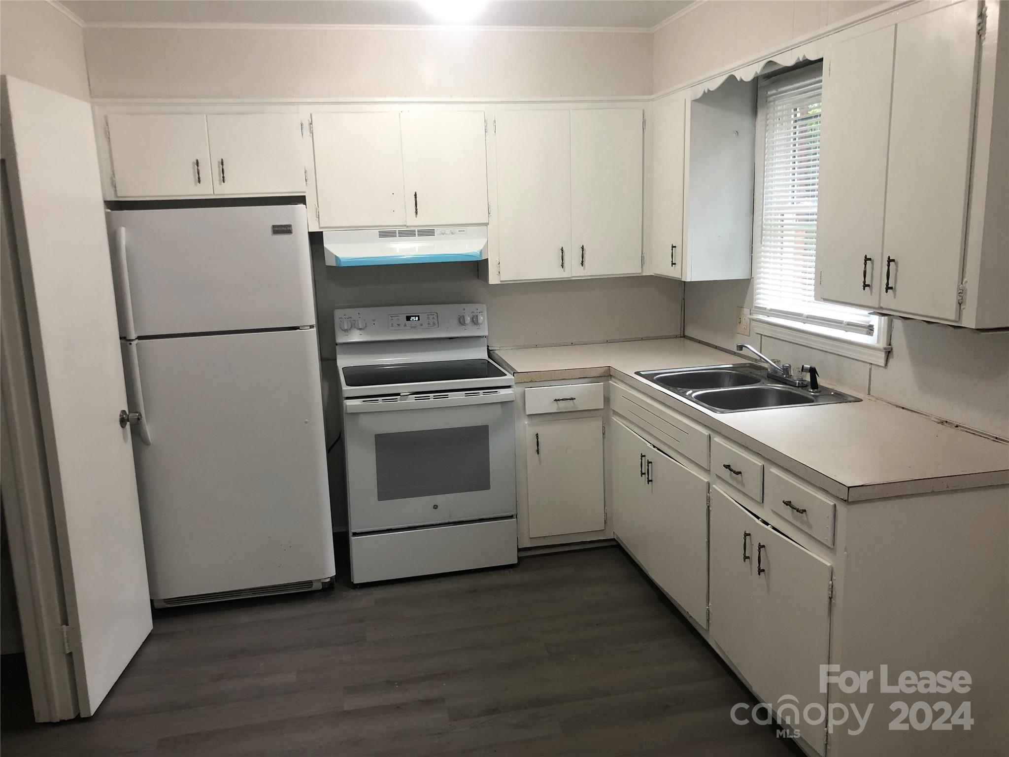 Lancaster - Residential Lease