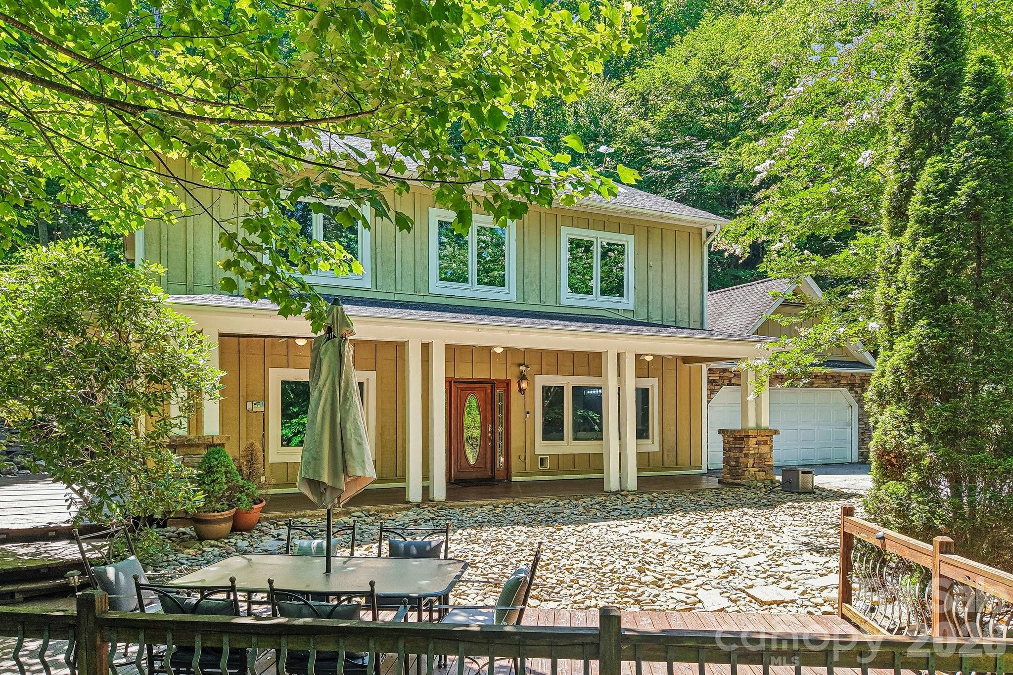 10 Cedar Drive