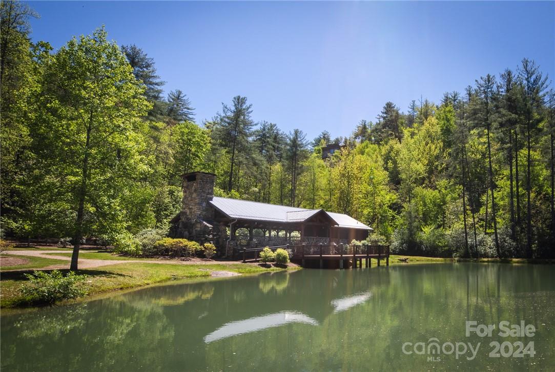 Round Mountain Falls - Land