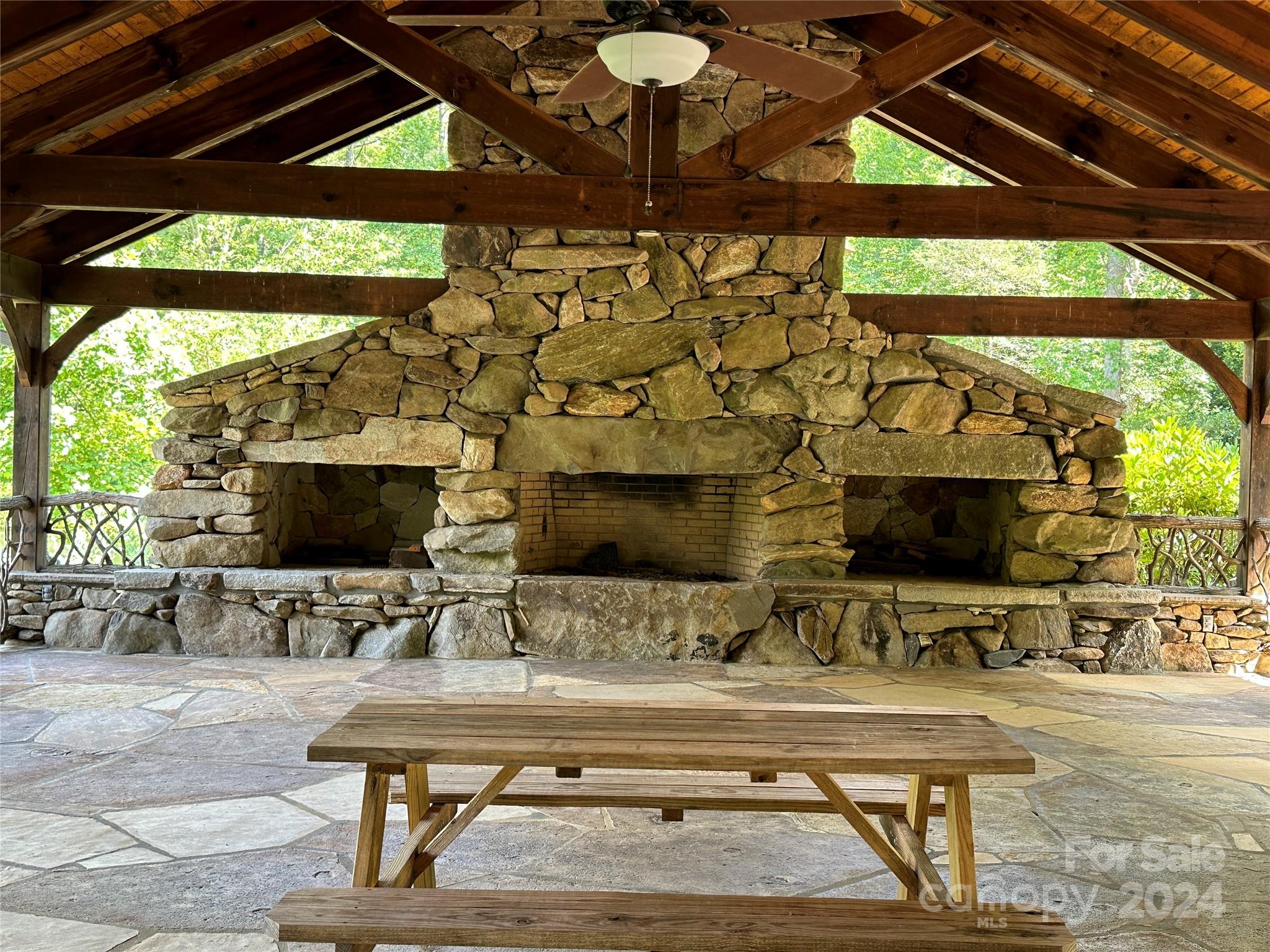 Round Mountain Falls - Land