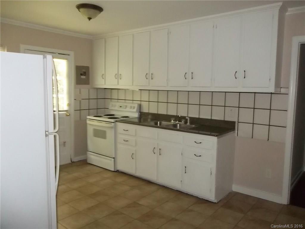 Unknown - Residential Lease