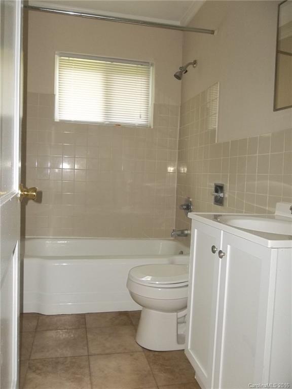 Unknown - Residential Lease