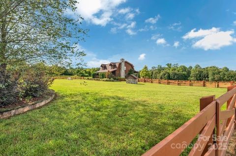 112 Gene Mcgaha Lane Mooresboro NC 28114
