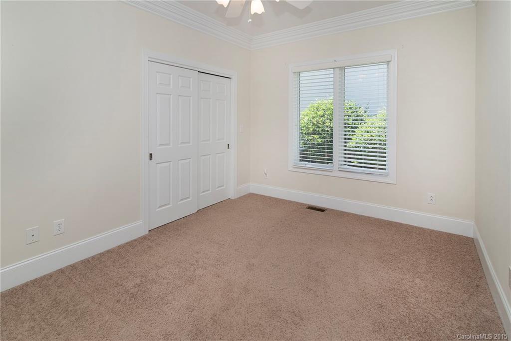 The Peninsula - Residential