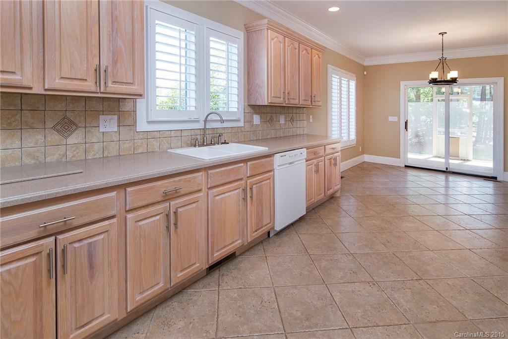 The Peninsula - Residential