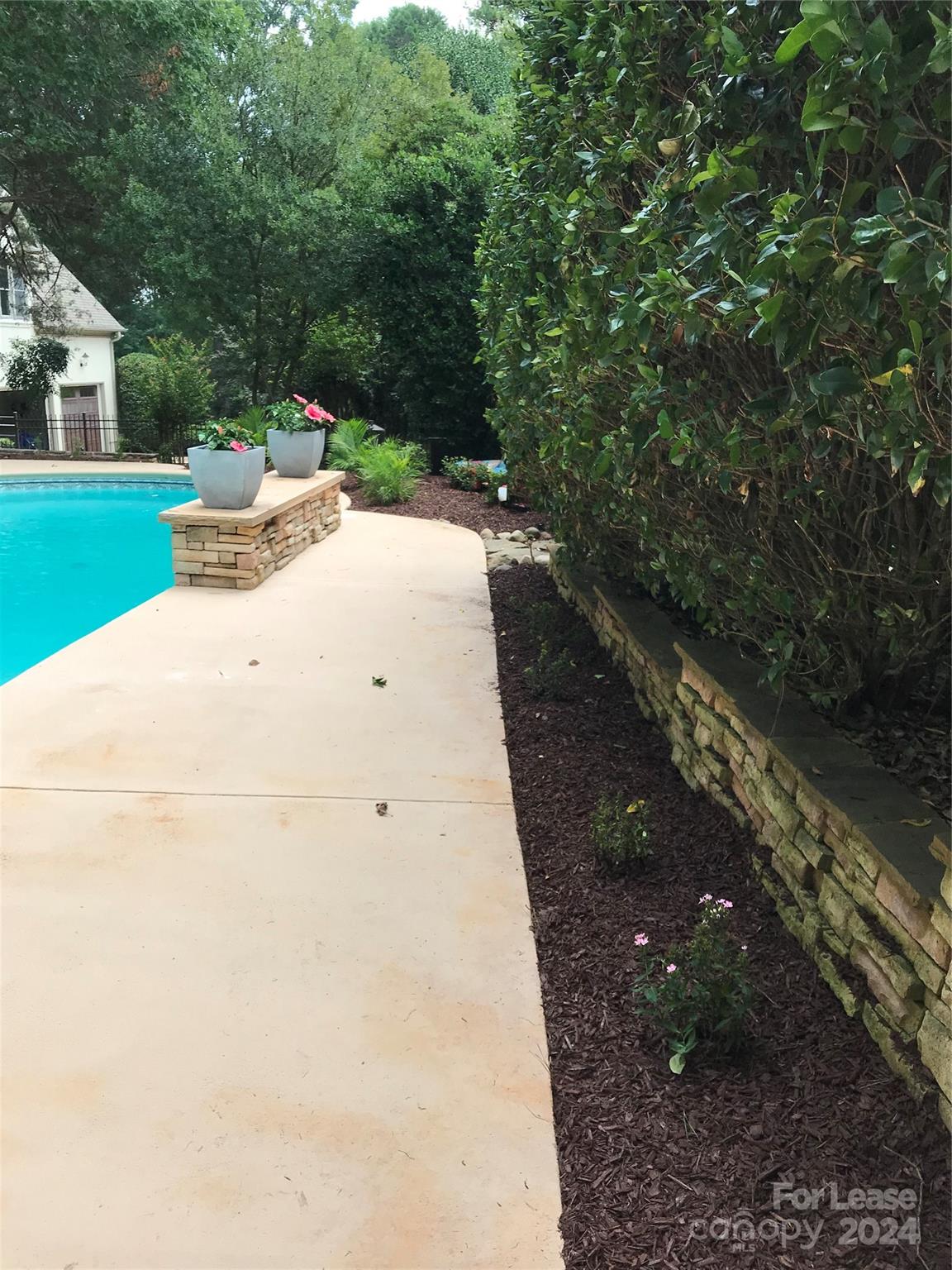 Walden Pond - Residential Lease