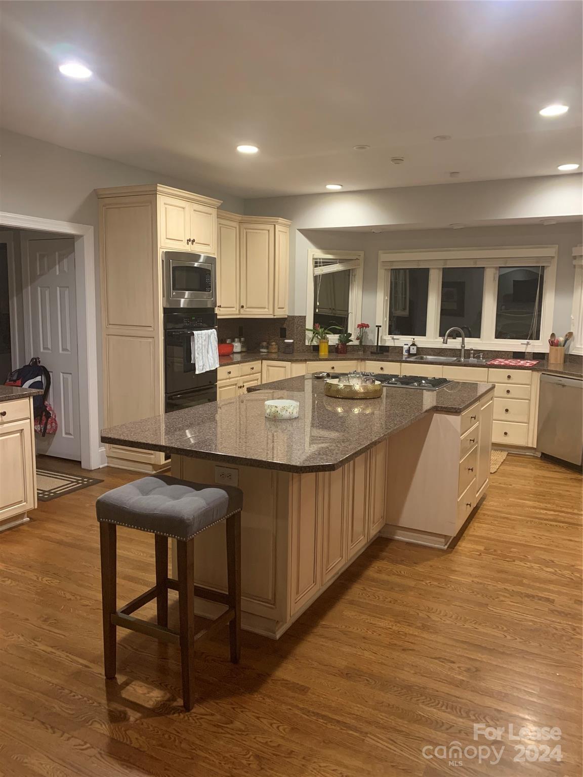 Walden Pond - Residential Lease