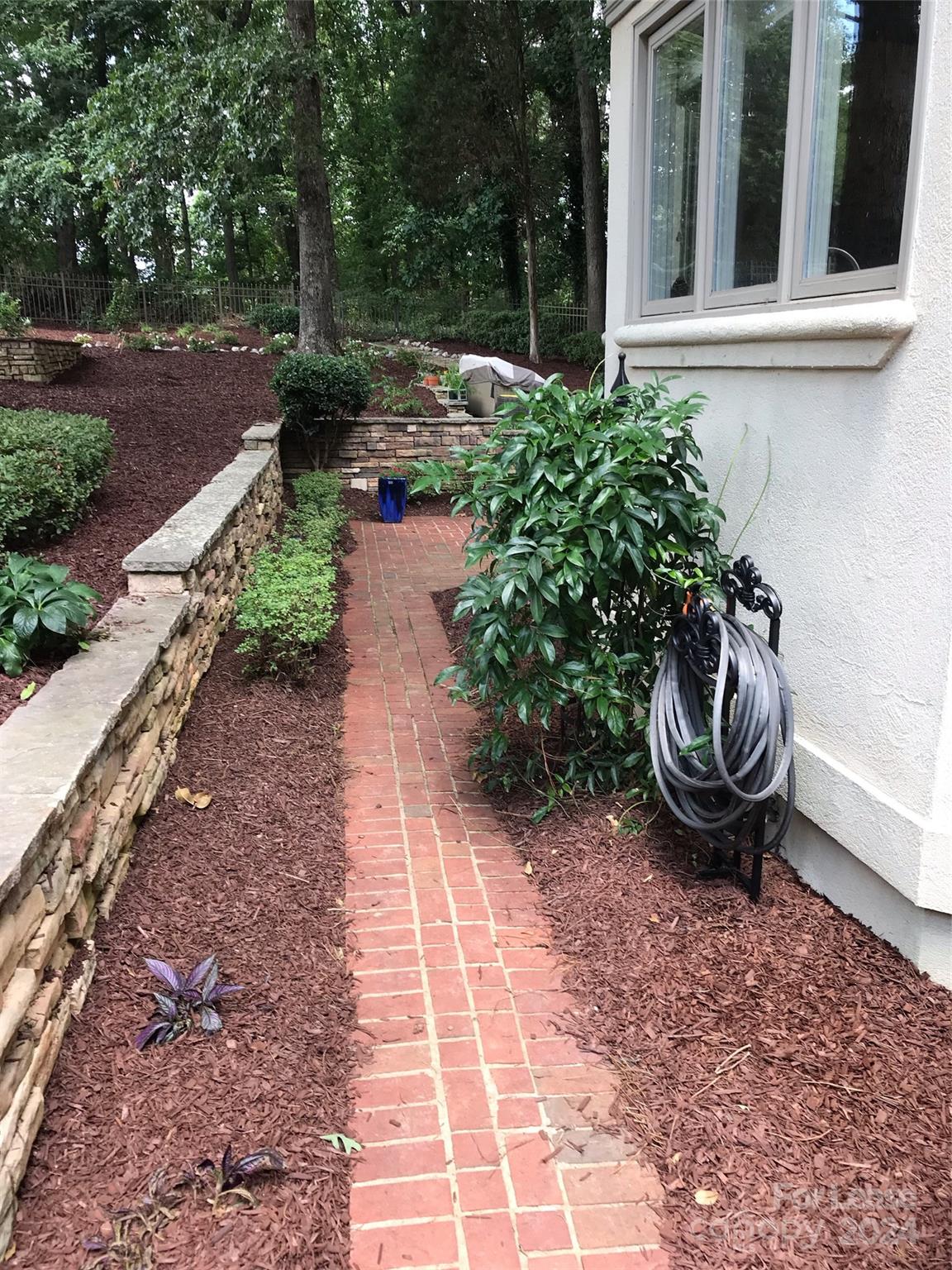 Walden Pond - Residential Lease