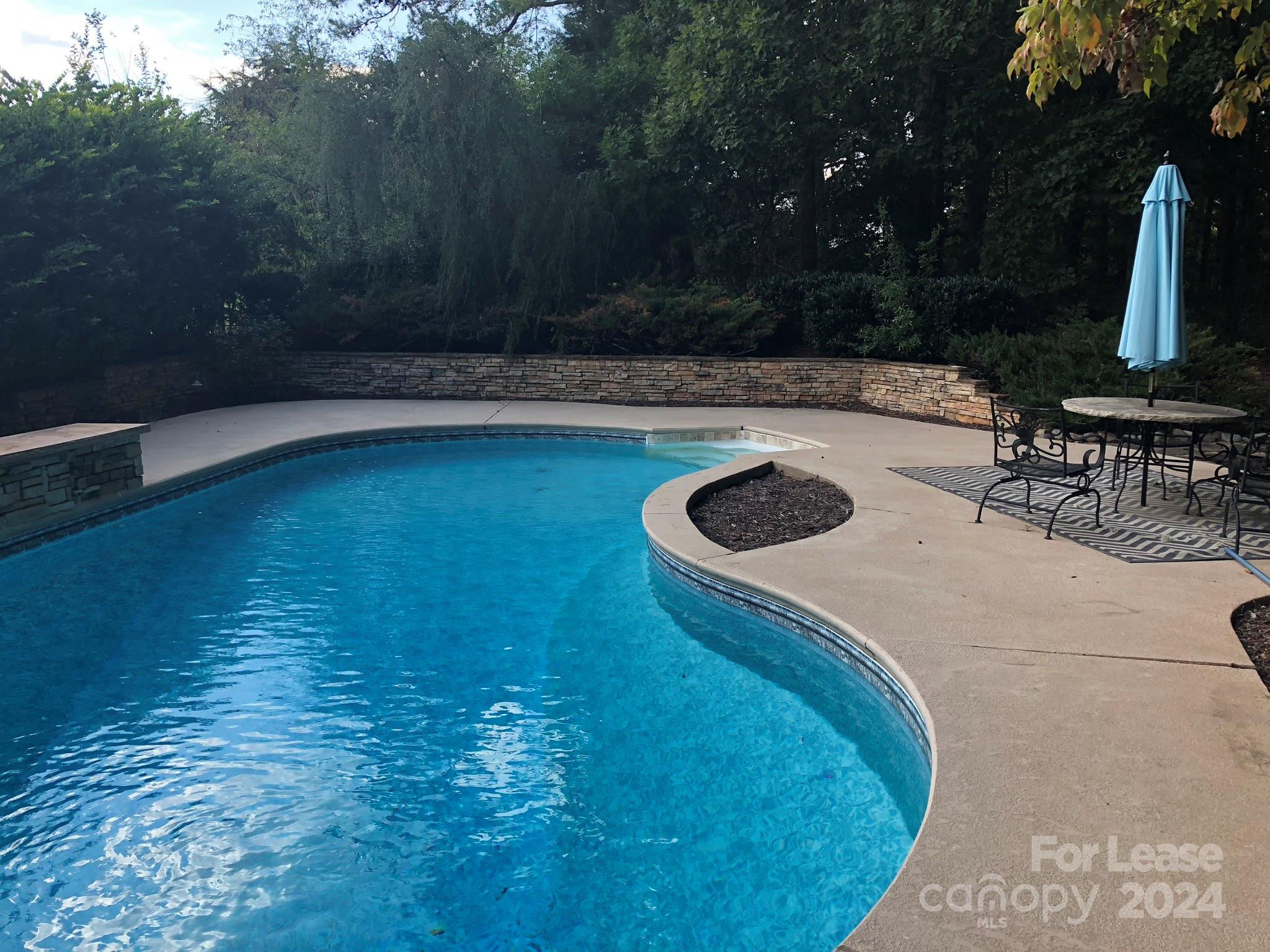 Walden Pond - Residential Lease