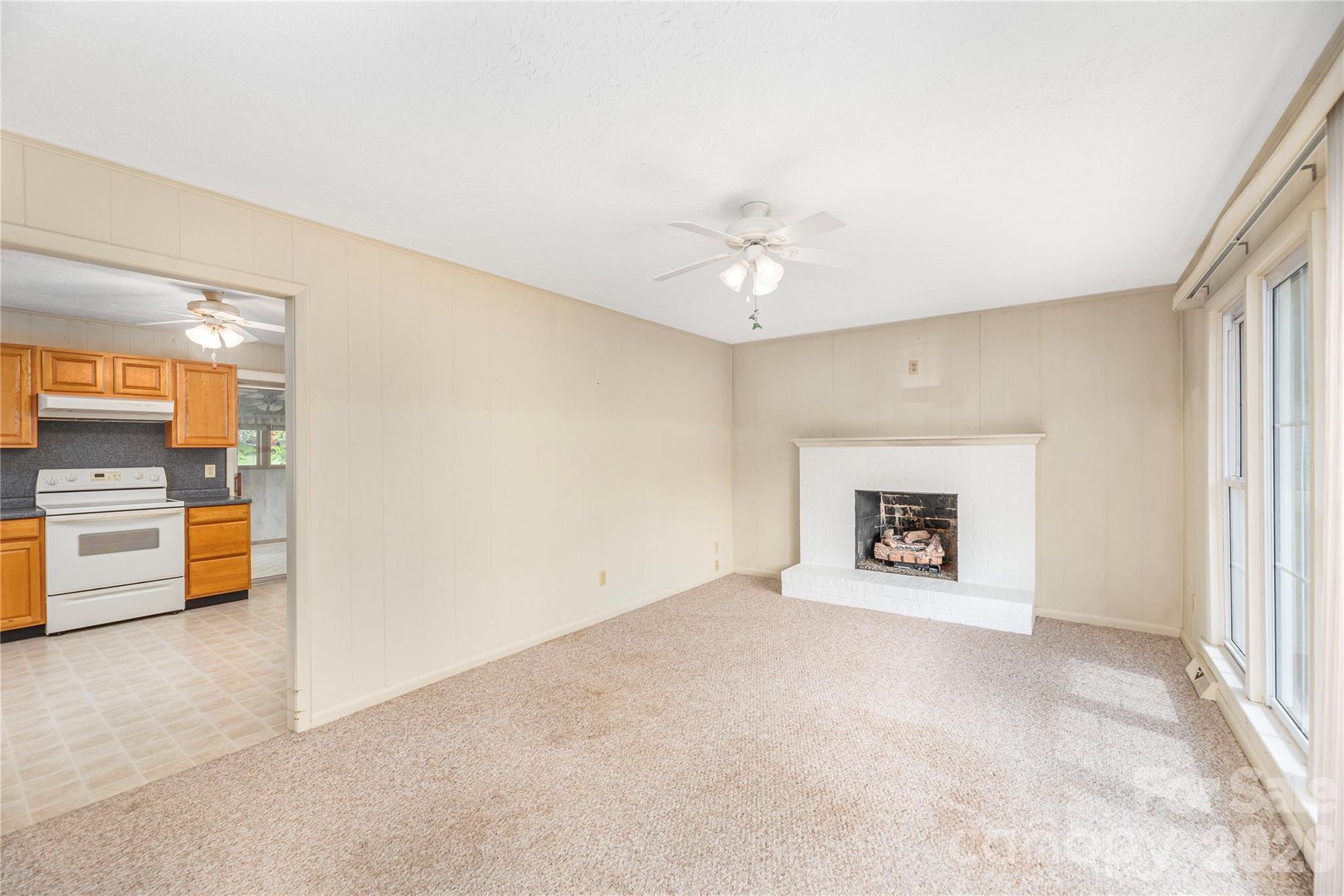 69 Emerald Lane